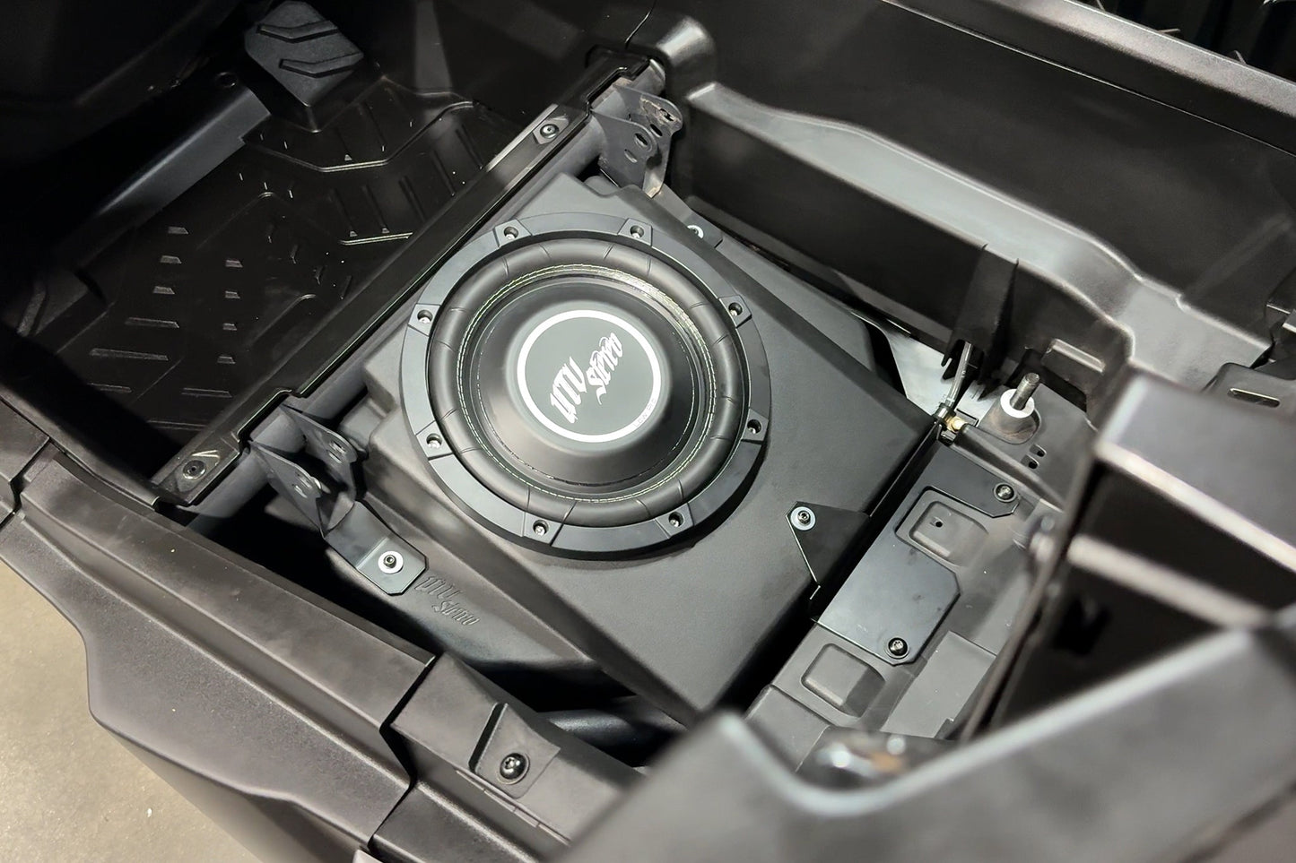 Can-Am® Maverick R 10" Rear Driver Subwoofer Enclosure (4-SEAT MODELS) – Unloaded | UTVS-R-ENC-DRIVER-4R